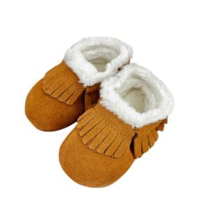 Botines bebé de gamuza caramelo con flecos, vista aerea