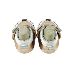 Zapatos de cuero para bebé primeros pasos - Estilo de Bebé