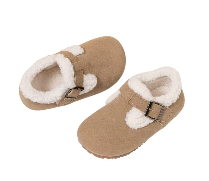 Zapatos infantiles Beige con chiporro interior y suela flexible para invierno