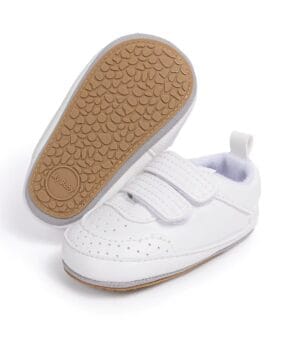 Zapatillas blancas para bebé con suela antideslizante
