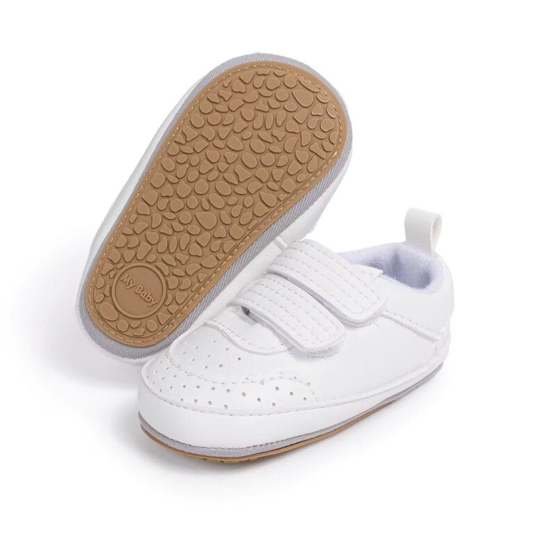 Zapatillas blancas para bebé con suela antideslizante