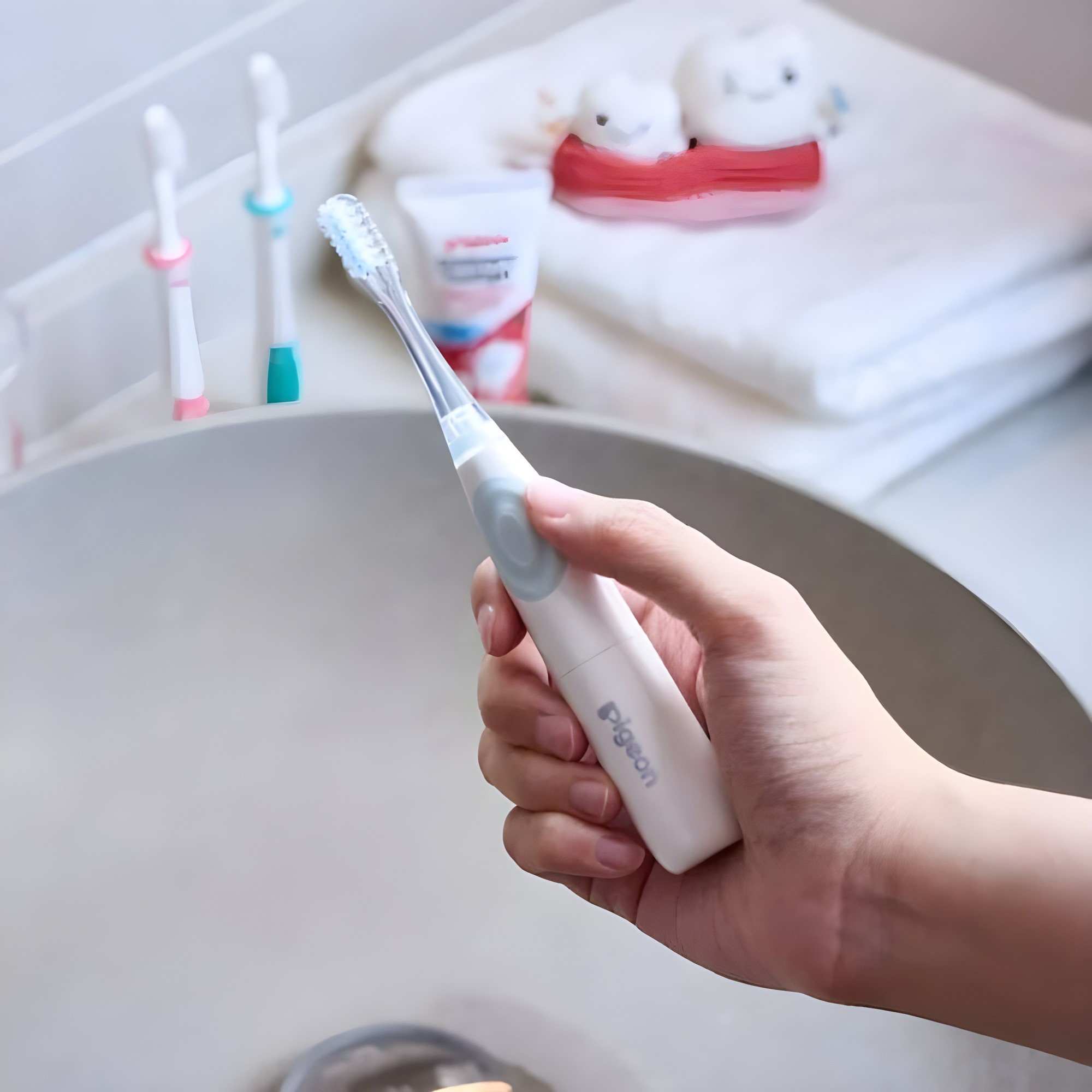Cepillo de dientes Pigeon con cabezal de repuesto incluido