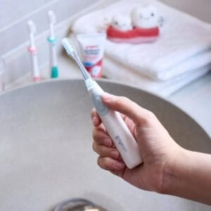 Cepillo de dientes Pigeon con cabezal de repuesto incluido