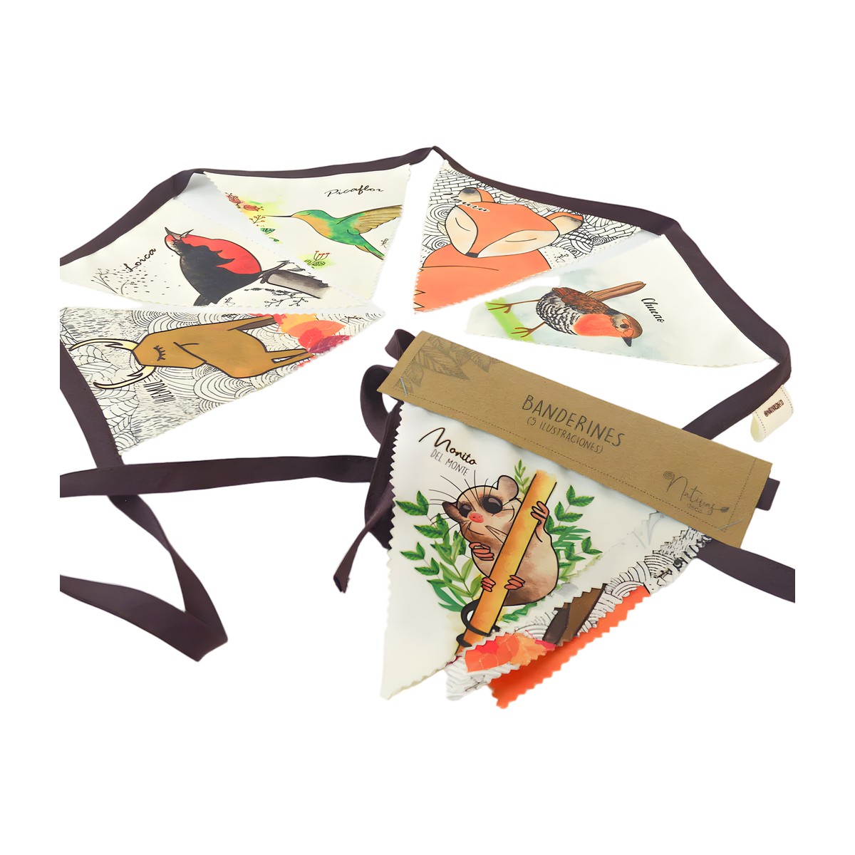 Banderines decorativos impermeables de 1,5 m con ilustraciones inspiradas en la naturaleza, aves, fauna y gatos nativos de Chile. Resistentes para interior y exterior.