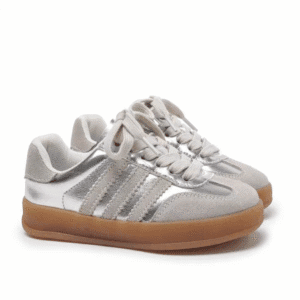 Zapatillas urbanas para niños con diseño retro