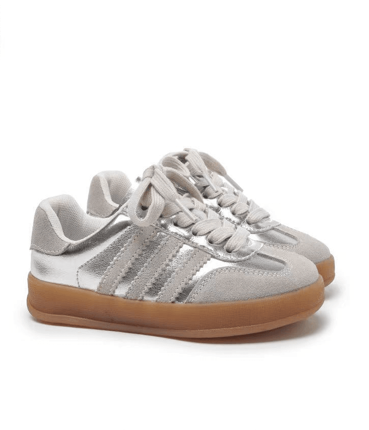 Zapatillas urbanas para niños con diseño retro