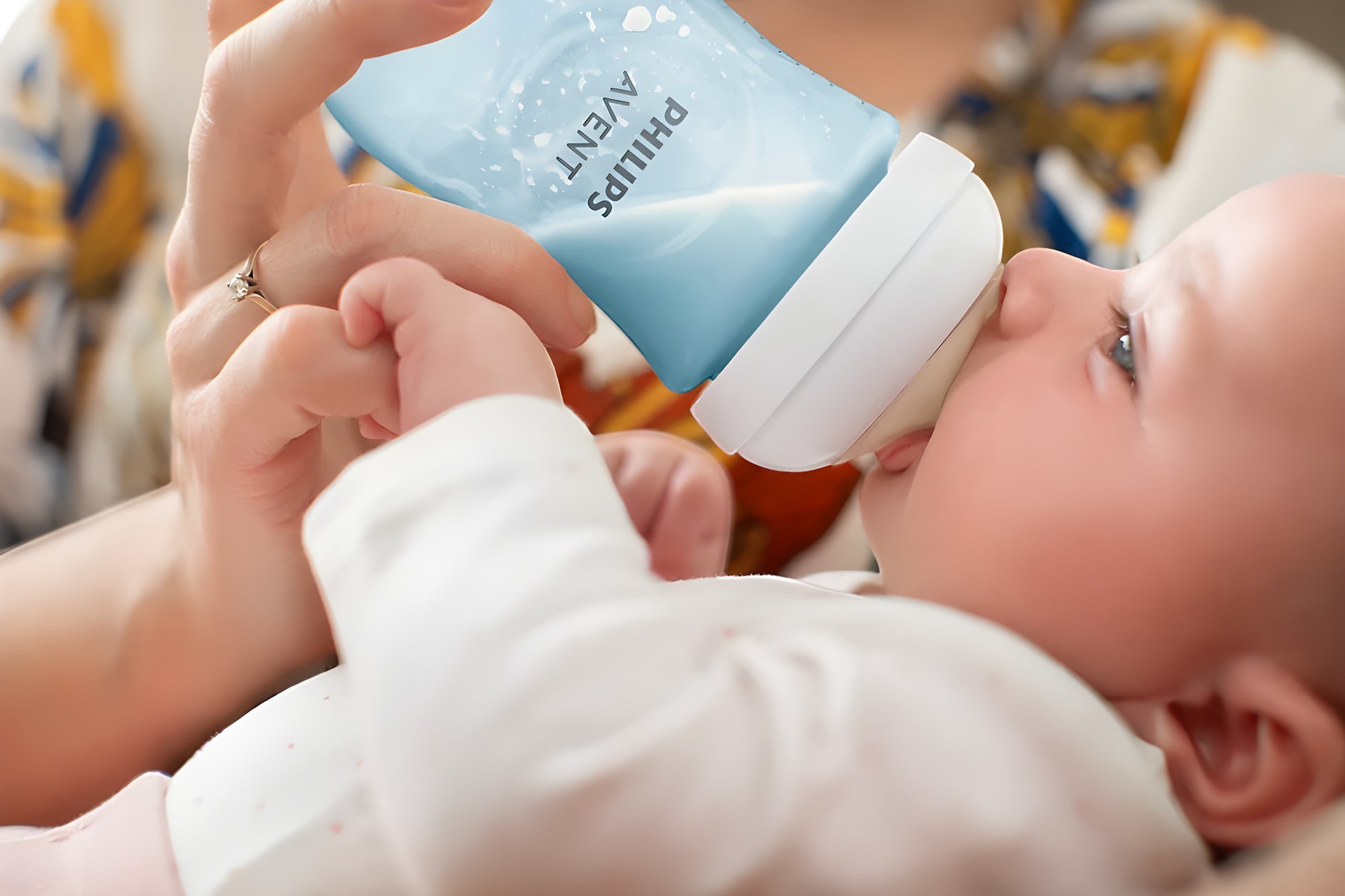 Mamadera Natural Response Philips Avent 260ml Azul – vista 4