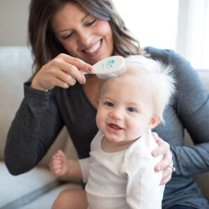 Baby Care Kit (Cepillo, Peineta, Aspirador Nasal y tijeras para uñas) Dr. Brown’s