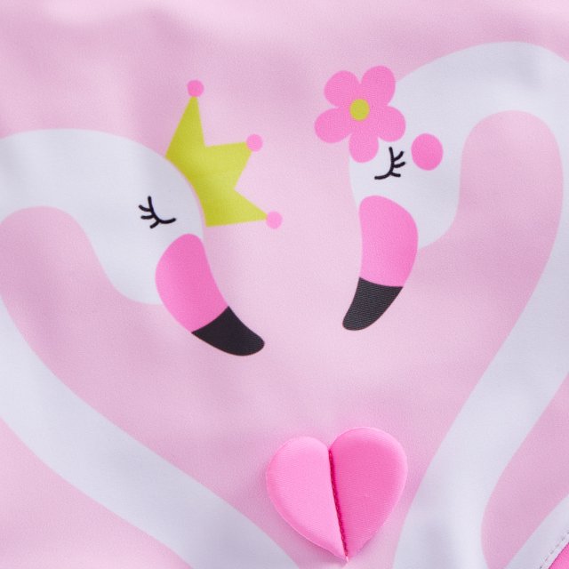 Traje de baño niña rosado con cisnes y vuelos de colores pastel y detalles