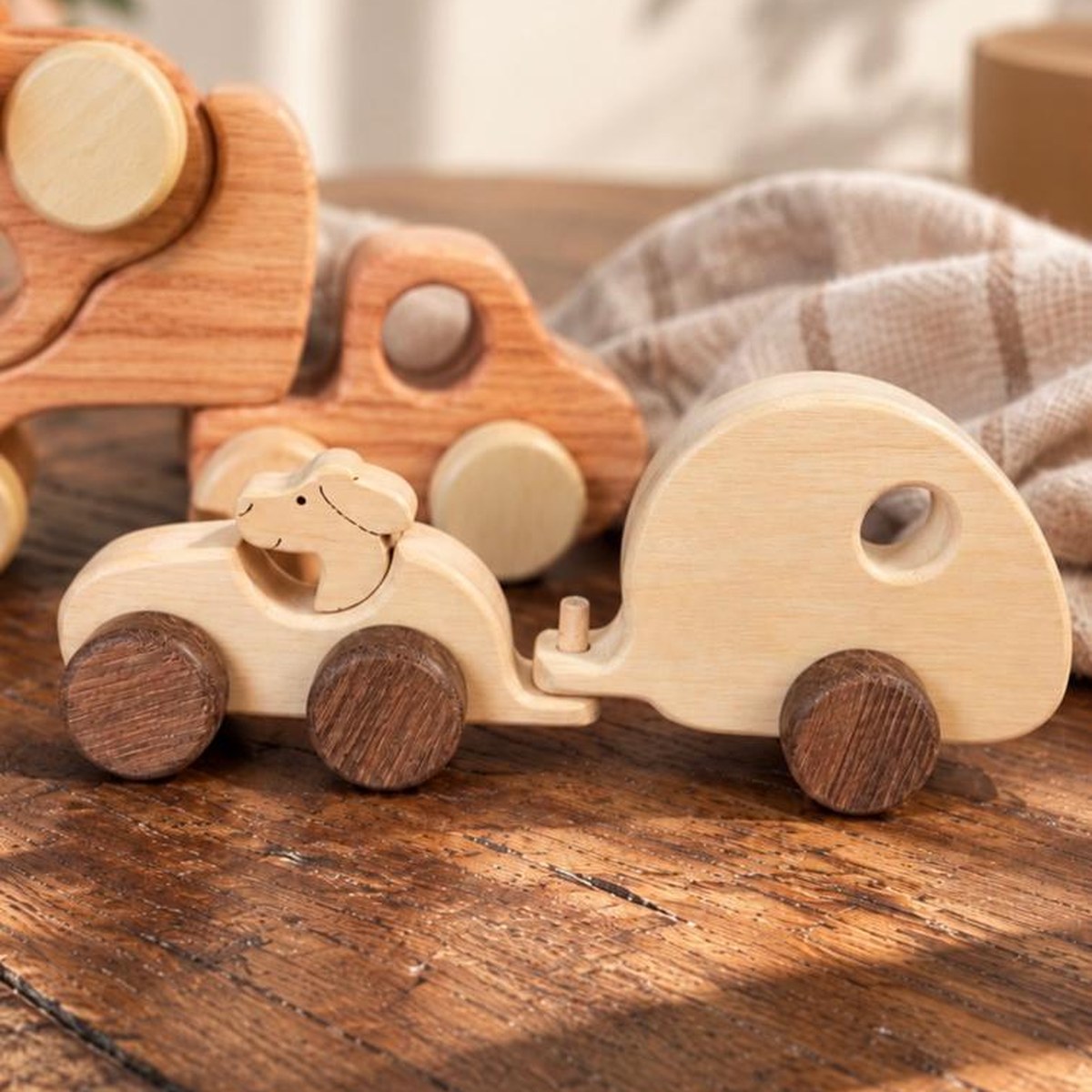 Casa Rodante de Madera con Perrito Artesanal Bebabu, foto 2